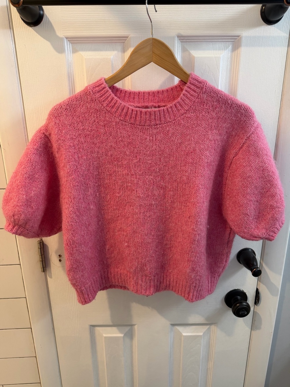 ZARA Pink Short-Sleeve Cozy Fuzzy Knit Sweater, Size Small Women’s